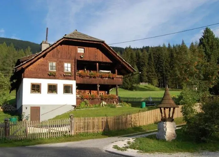 Zur Alten Schmiede Apartment *